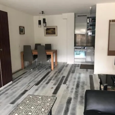 アパート ザイェッタ